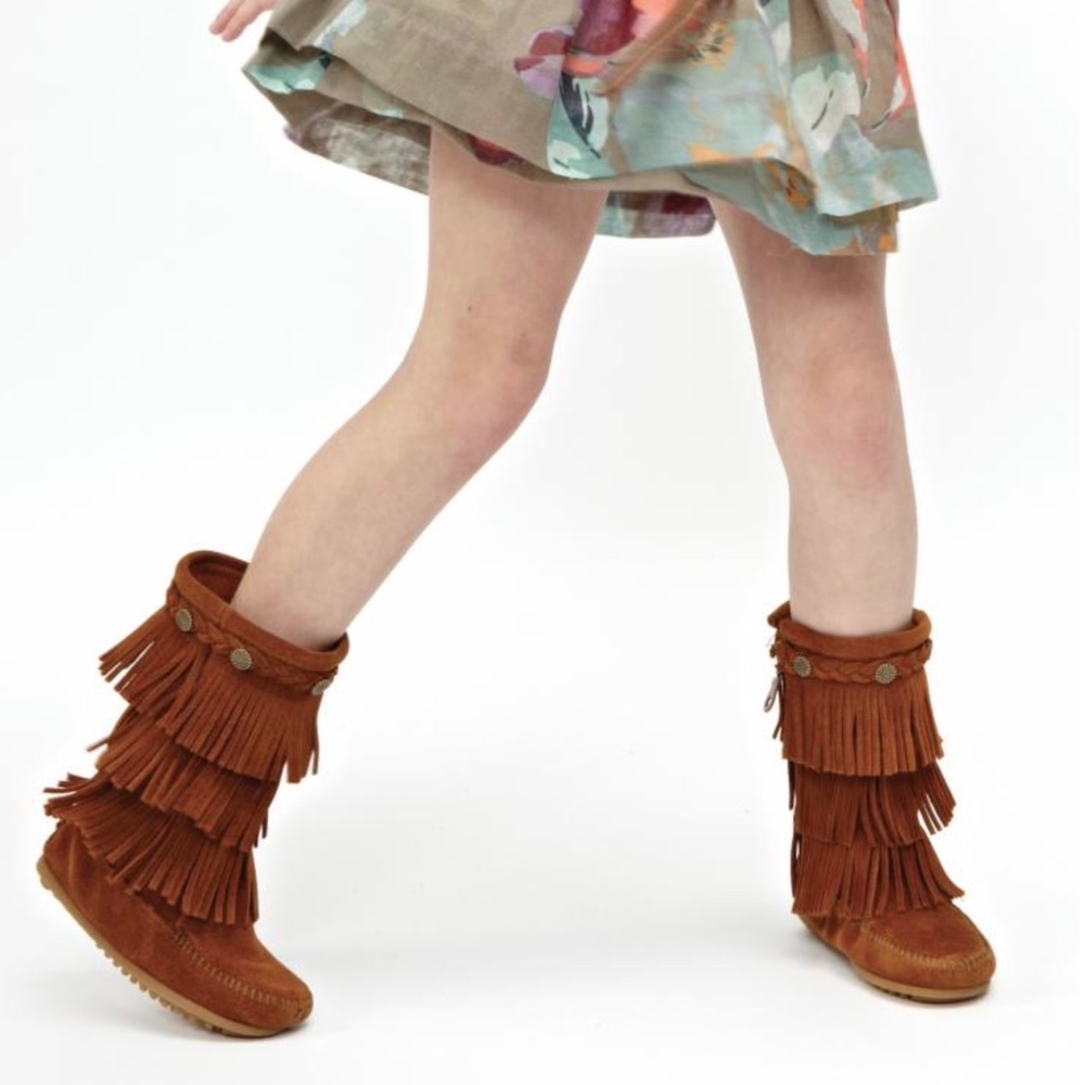Minnetonka Girls 2652 Triple Fringe Moccasin Boots